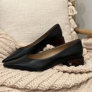 Sam Edelman Pearson - Pointed toe black flats tortoise heel - size 8